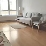 Izzy - 5 Min Walk From The Main Square